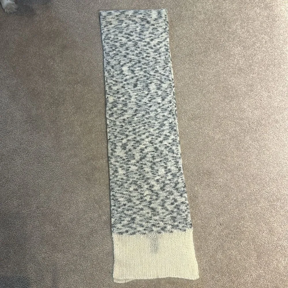 Rag & Bone Gray and Cream Knit Scarf and Gloves Set!